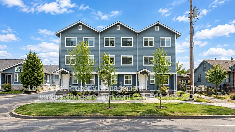 132 SW Avery Ave #103