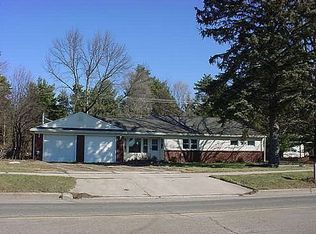 966 Haslett Rd, Haslett, MI 48840