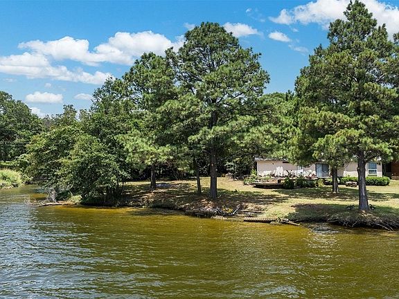 4th image of 229 Esquire Estates Rd