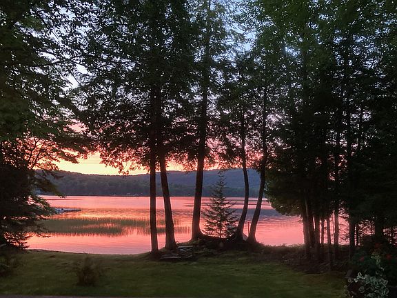 4th image of 529 Higby Rd