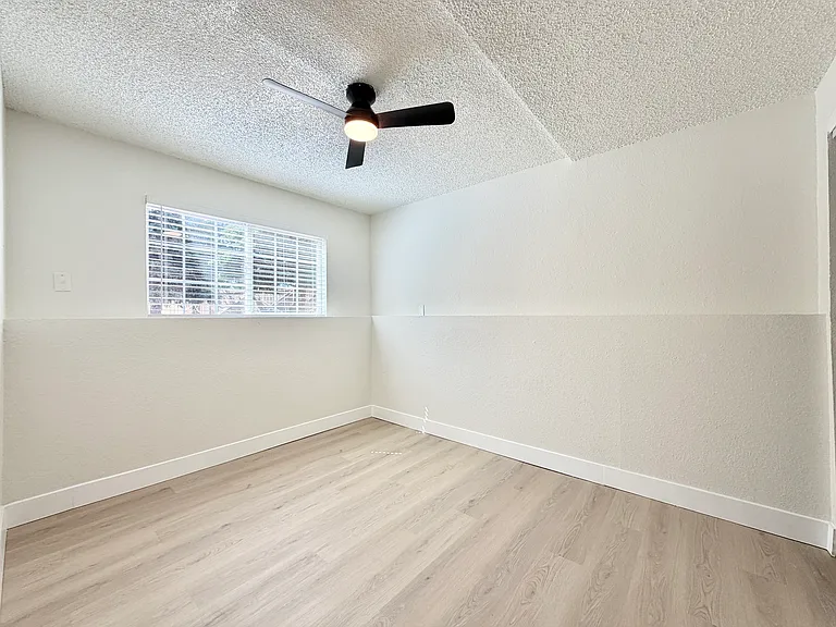 15087 E Stanford Dr — Photo 20