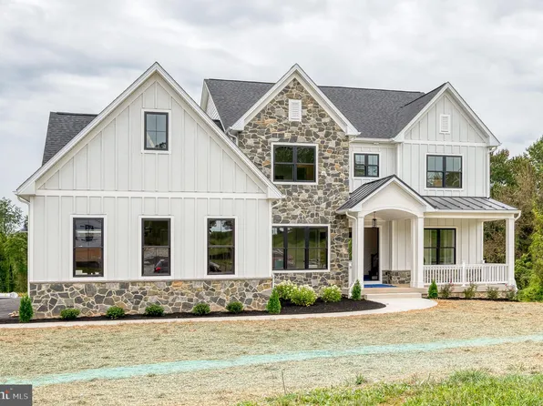 2301 Victorian View Ct, Fallston, MD 21047