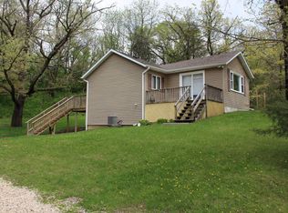 33410 Cattail Dr, Burlington, WI
