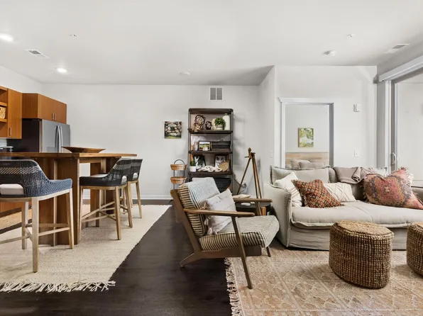 630 S Garfield Ave APT 301, Traverse City, MI 49686