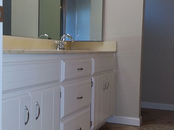 4th image of 5805 S Bonarden Ln