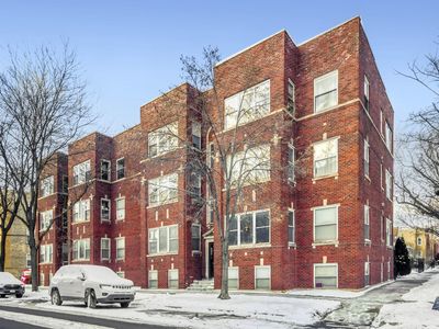 3108 W Belle Plaine Ave #3, Chicago, IL, 60618