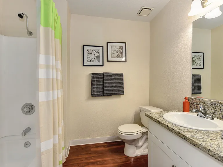 Monte Bello Apartments — Photo 11