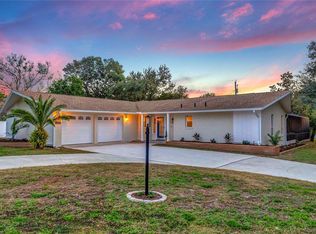 2430 Hilltop Ct, Eustis, FL 32726