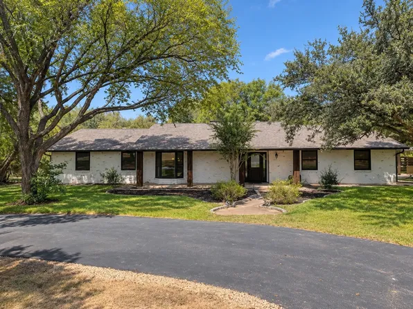 453 Rocky Acres Rd, Cedar Hill, TX 75104