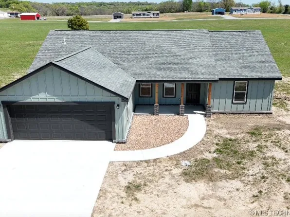 2939 S 426th Rd, Pryor, OK 74361