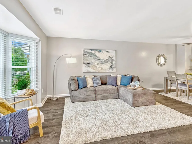 12163 Presidio Way — Photo 3