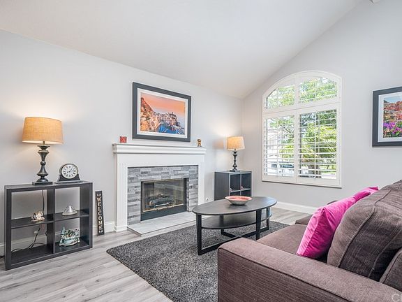 3rd image of 758 Highland View Dr
