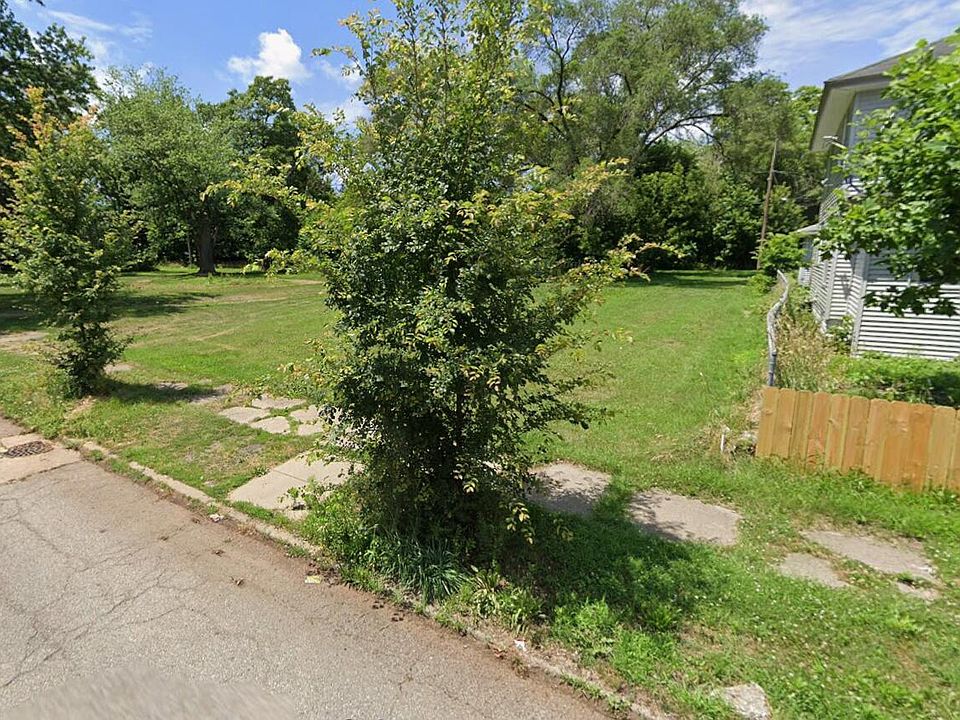 2nd image of 541 Cleveland Ave