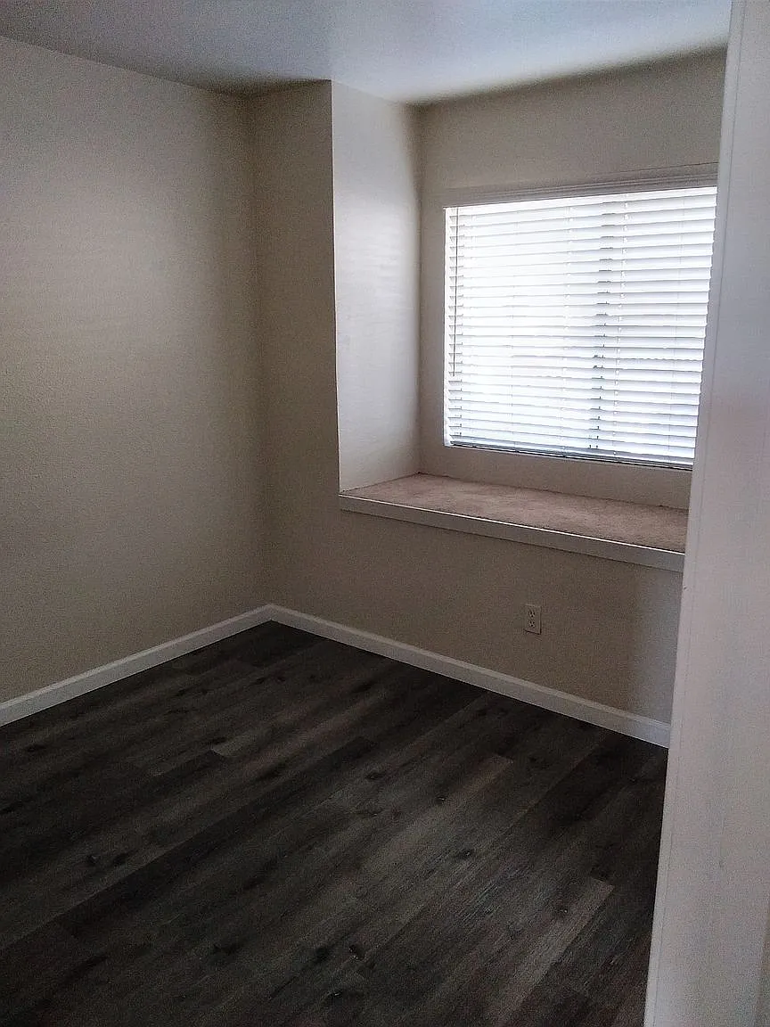 3 bed, 1150 sqft, $3,000 — Photo 4