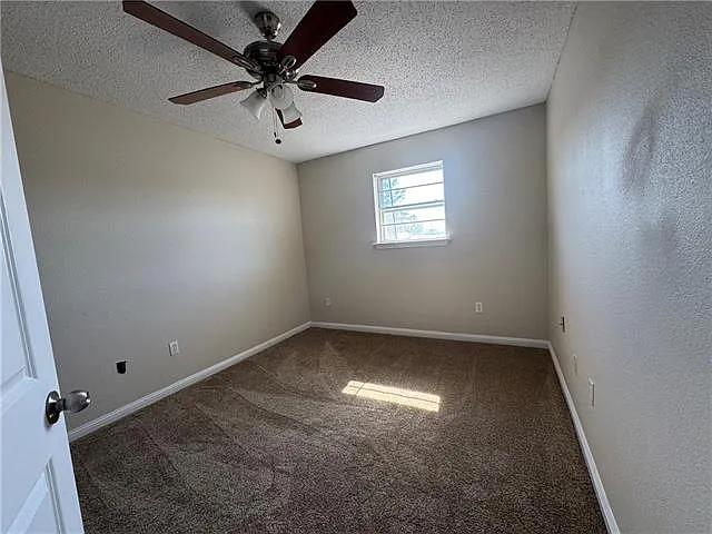 3108 Laplace St — Photo 12