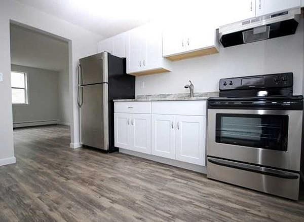 1st image of 12 Tremont St APT 4