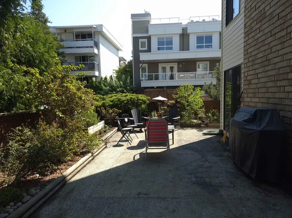 15265 Roper Ave #106, White Rock, BC V4B 2E9