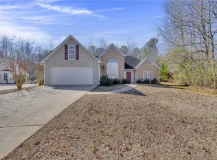 2090 Deer Creek Trl, Buford, GA 30519