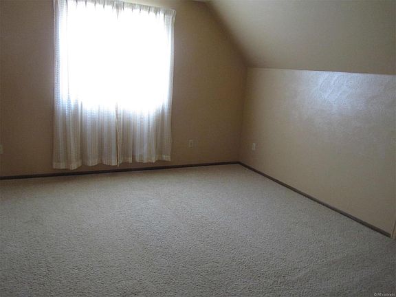 2nd Upstairs Bedroom