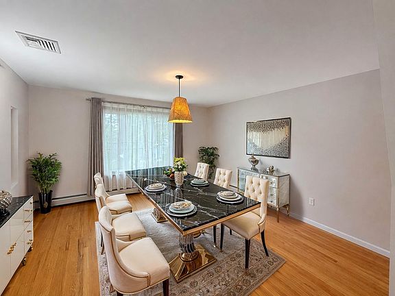 5th image of 217 Slocum Way