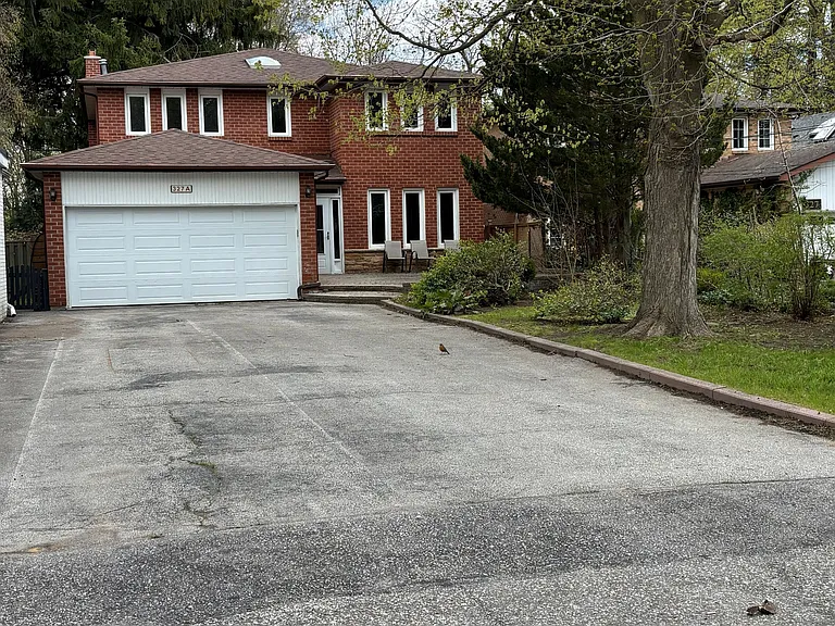 327A Beechgrove Dr — Photo 1