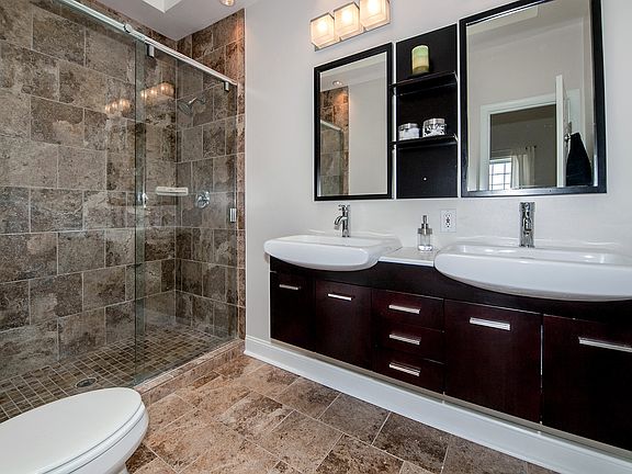 Updated Master Bath 