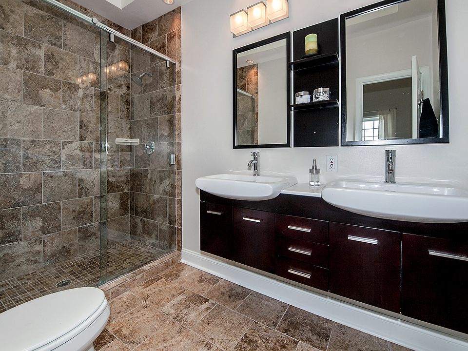 Updated Master Bath 