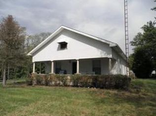 907 Heltonville Rd E, Bedford, IN 47421