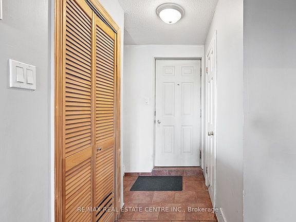 4th image of 2170 Bromsgrove Rd #2