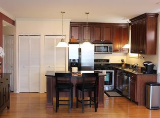 1446 N North Park Ave #P-3, Chicago, IL 60610