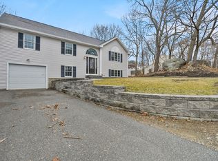 45 Clinton Ave, Saugus, MA 01906