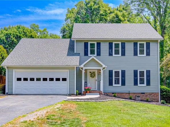6984 Avenbury Cir, Kernersville, NC 27284