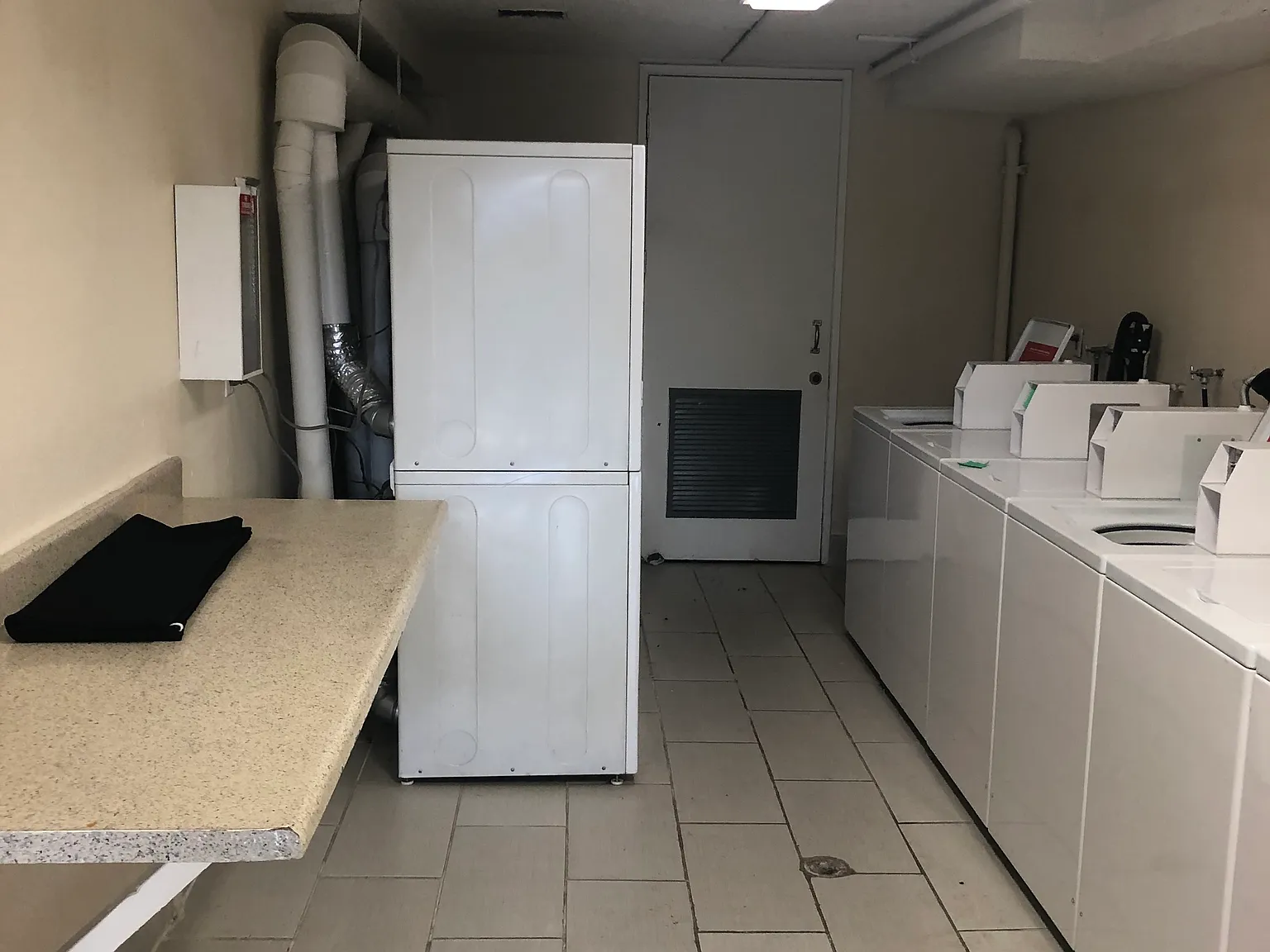 1 bed, 550 sqft, $1,675 — Photo 2