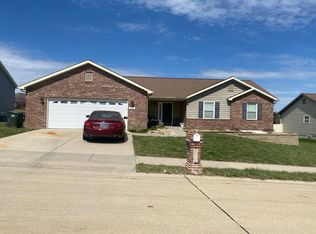 815 Victorian Ave, Waterloo, IL 62298