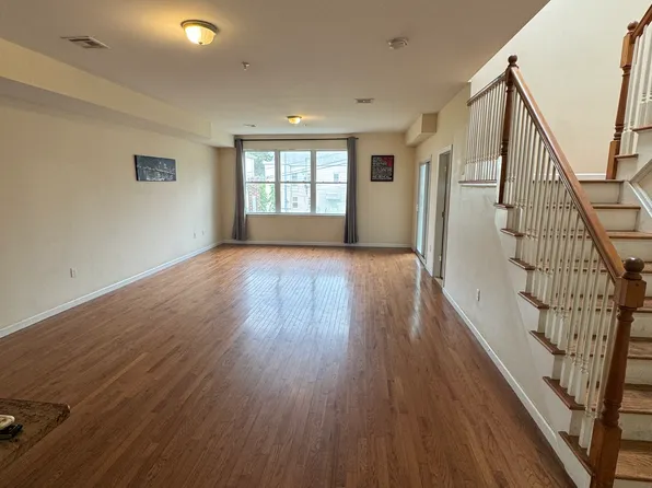 (undisclosed Address), Harrison, NJ 07029