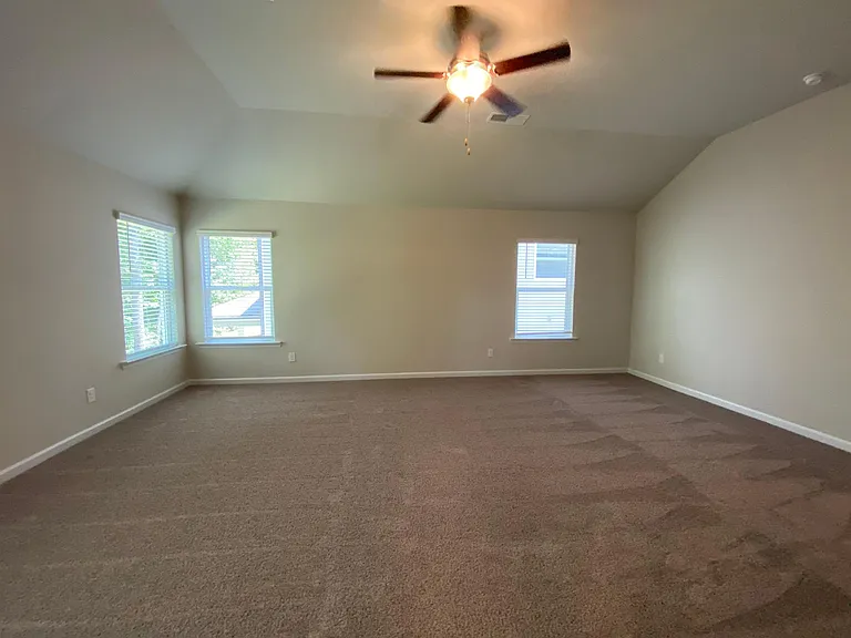 4442 Richmond Ct — Photo 16