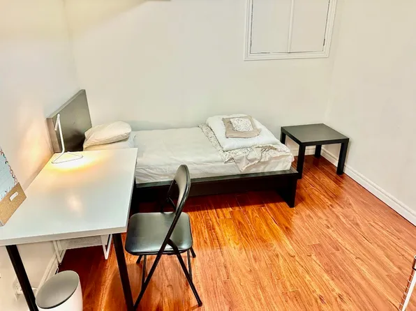 (undisclosed Address), Toronto, ON M1W 2M1