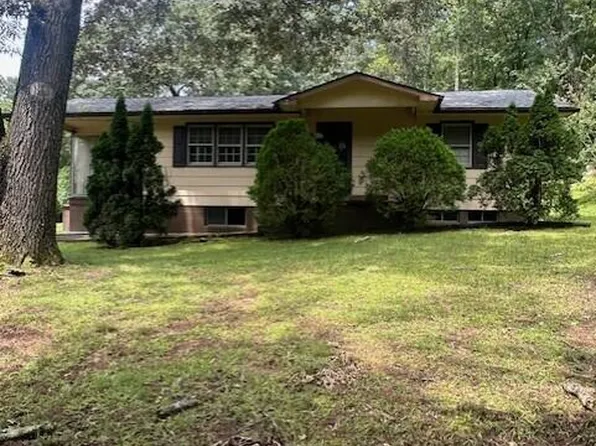 659 W Garden Farm Rd, Rossville, GA 30741