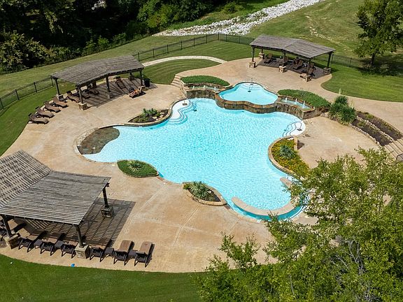 5th image of Park Meadows Ct