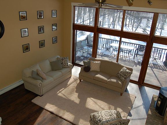 5th image of 8902 Whittall St NE