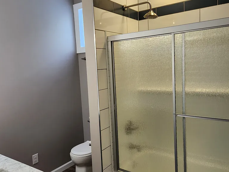 1025 Morrison Ave — Photo 5