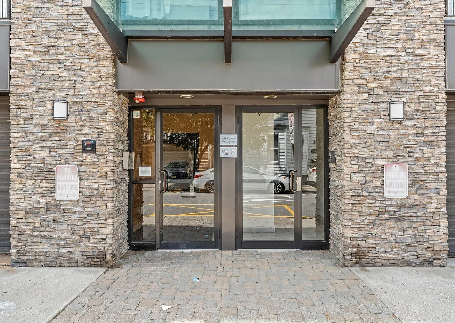 1 bed, 1.5 bath, 860 sqft, $2,650 — Photo 3