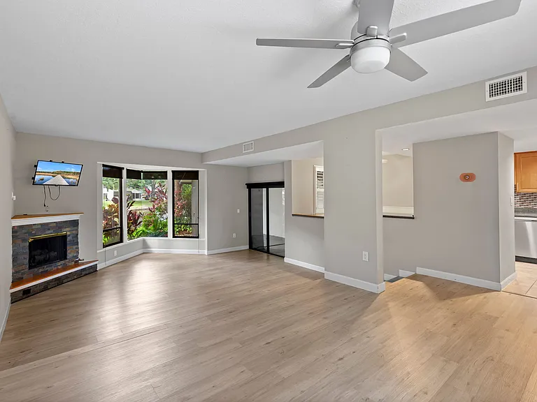 485 Westlake Blvd #70 — Photo 16