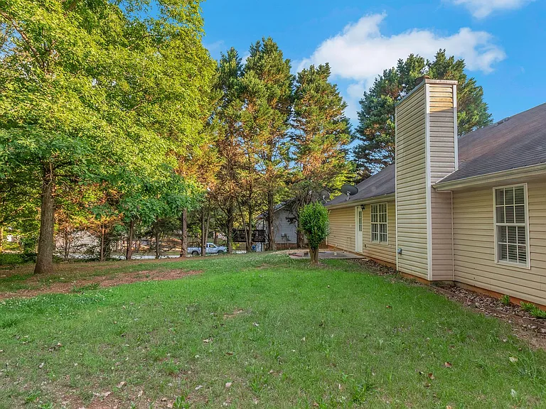 585 Mountainview Dr — Photo 25