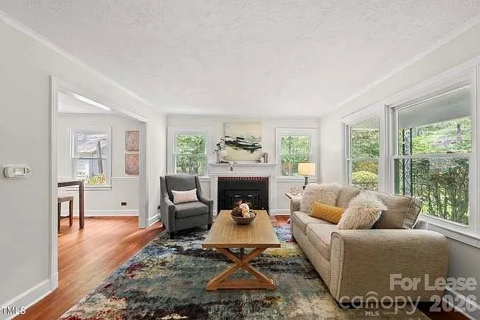 7 Meadowbrook Ave — Photo 3