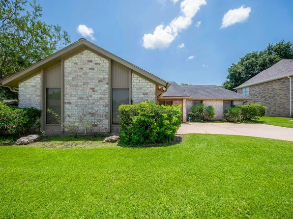 2903 Pepper Wood Dr, Sugar Land, TX 77479