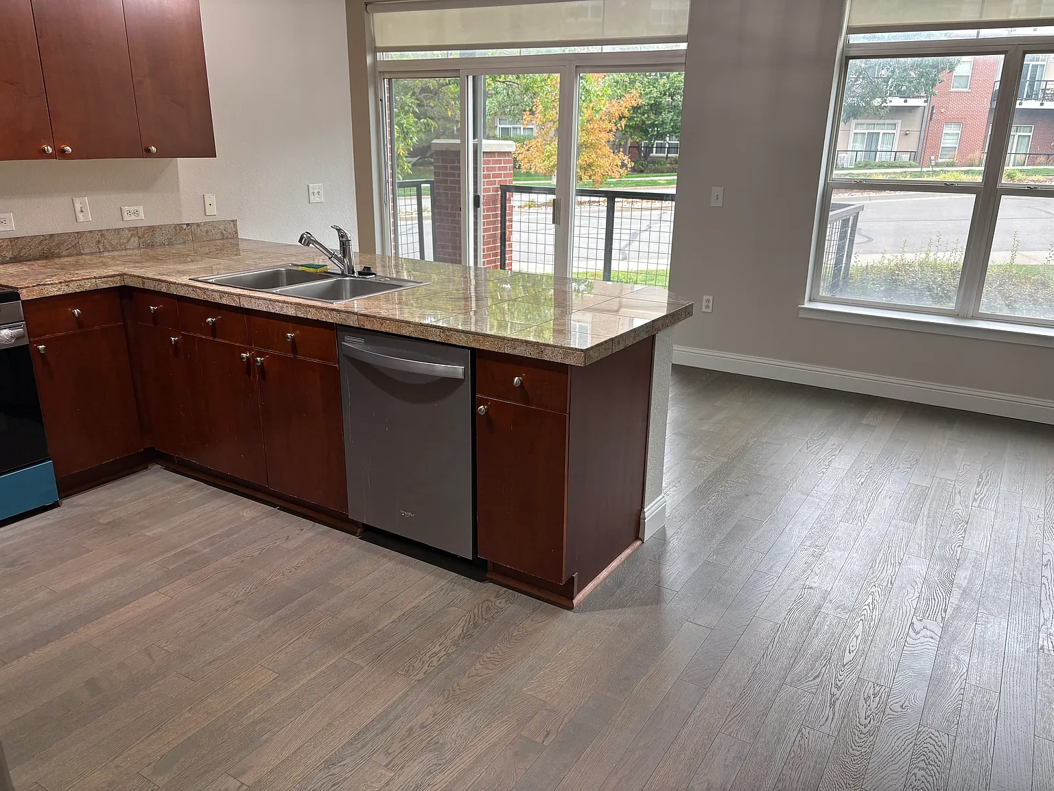 2 bed, 1254 sqft, $2,495 — Photo 4