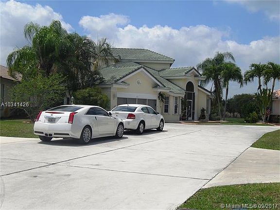 4th image of 2712 Augusta Dr #24