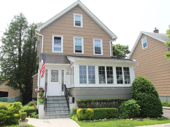34 Spruce St, New Rochelle, NY 10805