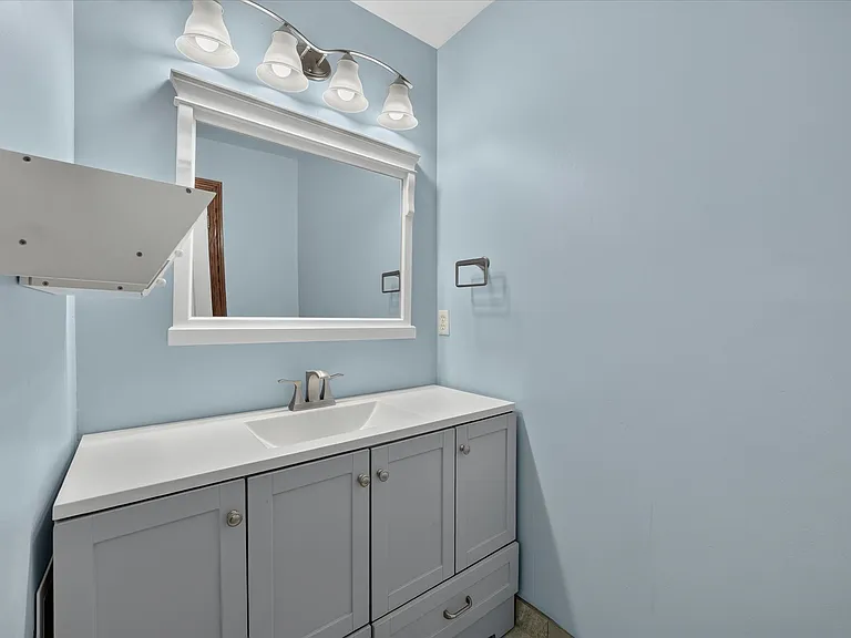 3187 Turnberry Dr — Photo 34